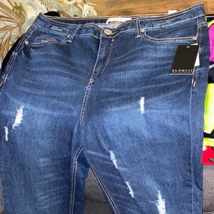 #129 Eloquii Distressed Dark Blue Skinny Jeans size 16